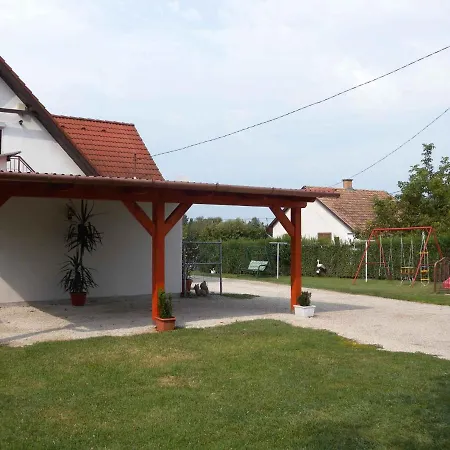 Holiday home House And Balatonmariafuerdo 19319 Jozseftelep